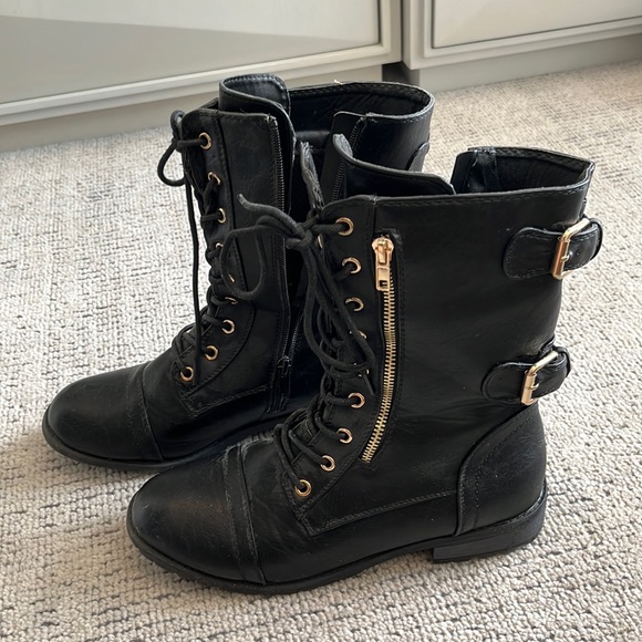 Forever Link Shoes - COPY - Womens military style combat boots size 10